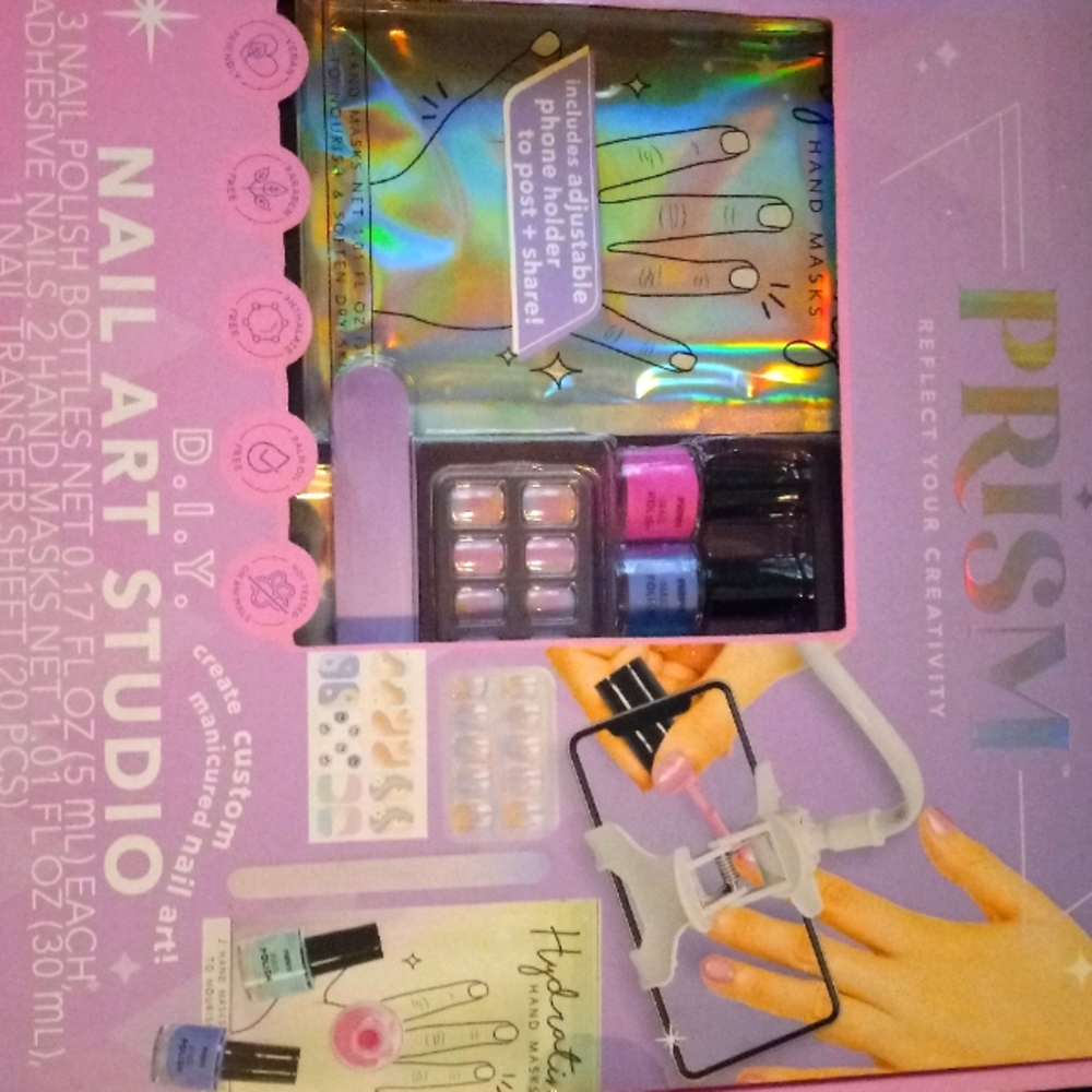DIY NAIL ART STUDIO